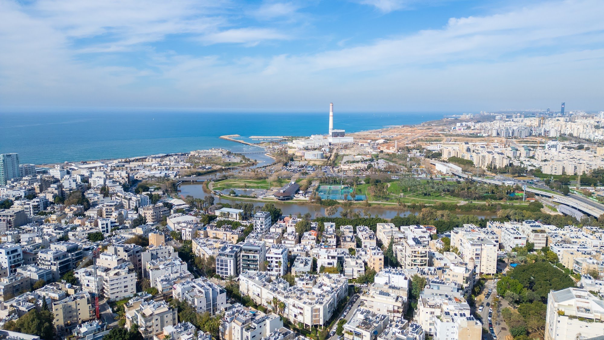 תמונה 32 מתוך 40 – למכירה במתחם בזל! דירת פאר 4 חד׳ 258 מ״ר במפלס אחד, קומה 10 עם נוף פנורמי לים, 2 חניות